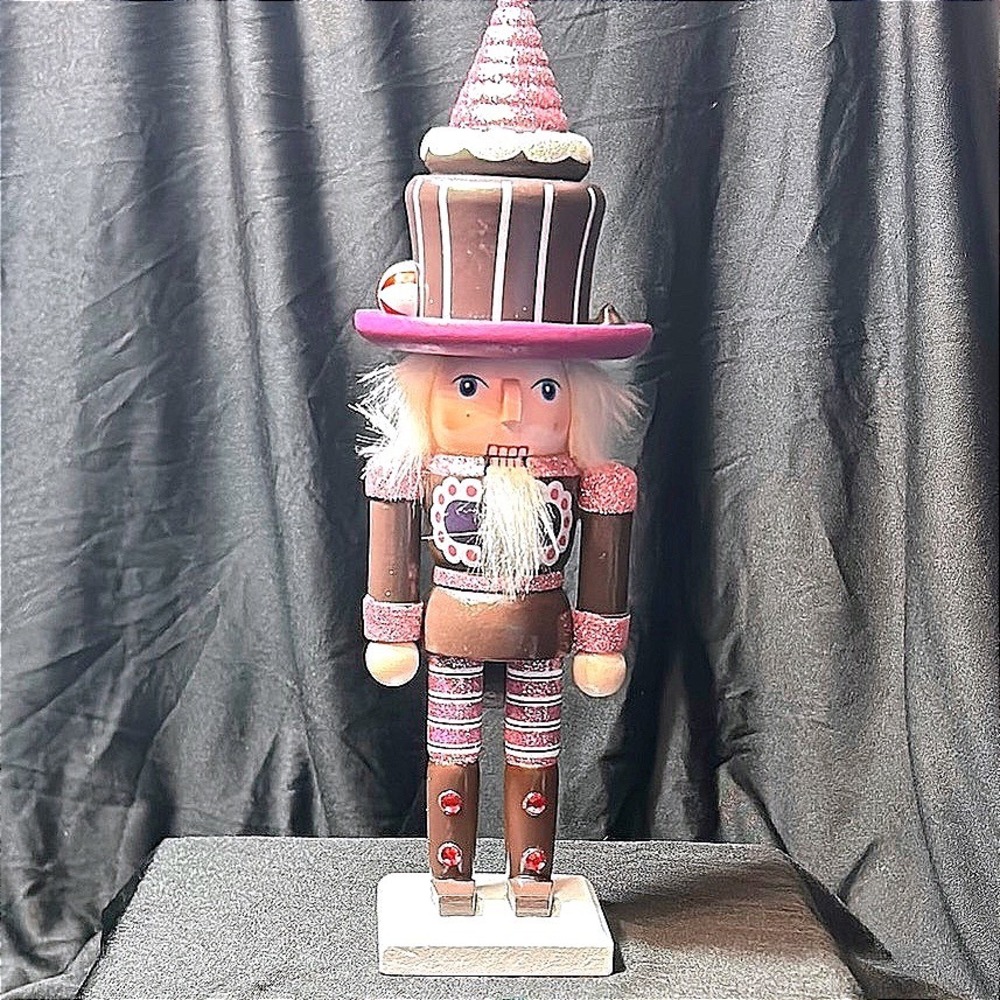 Nutcracker Figurine‎ Pink & Brown Ice Cream & Chocolate